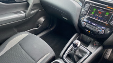 Nissan Qashqai 1.3 DiG-T Acenta Premium 5dr Petrol Hatchback